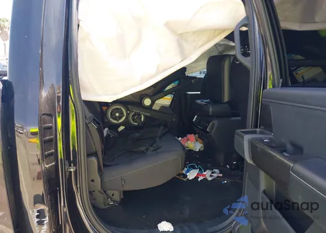 2022 Ford F-150 Xlt z USA, uszkodzony, nr VIN 1FTEW1CP6NKD23645